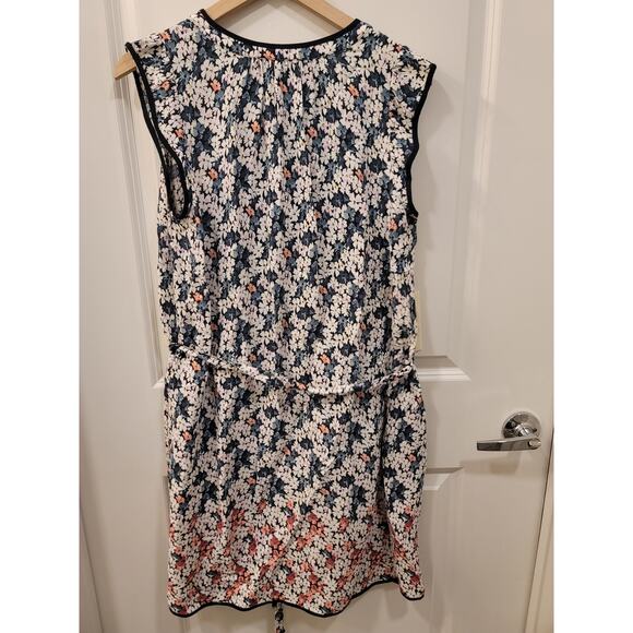 Loft Garden Split Neck Pocket Dress - Picture 3 of 8